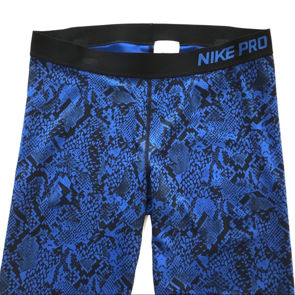 NWOT Nike Pro 20” Snakeskin Cropped Capri Leggings - Picture 2 of 16